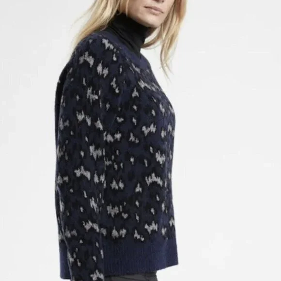 NWT 3X ATHLETA Sahara Navy Hawthorn Textured Crew Sweater - Picture 3 of 8